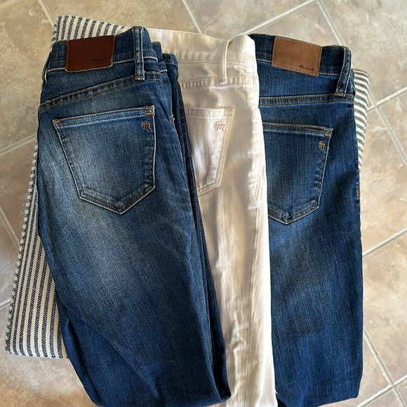 3 pairs of Madewell denim - Picture 5 of 5